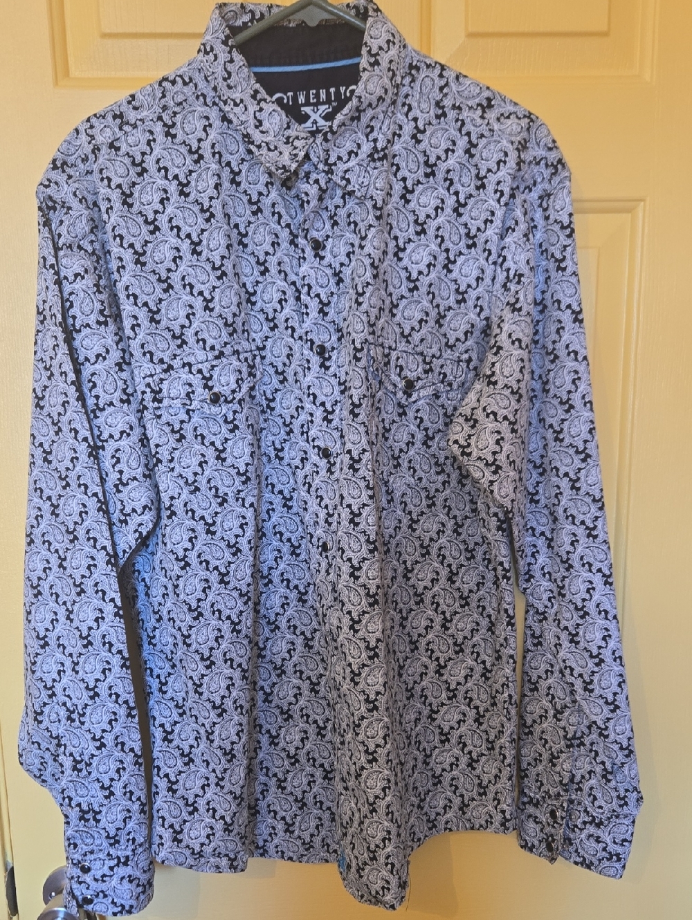 Twenty X Black & White Paisley Collared Shirt
